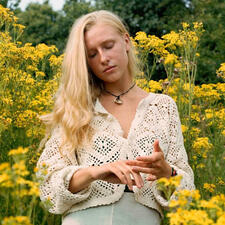billie marten